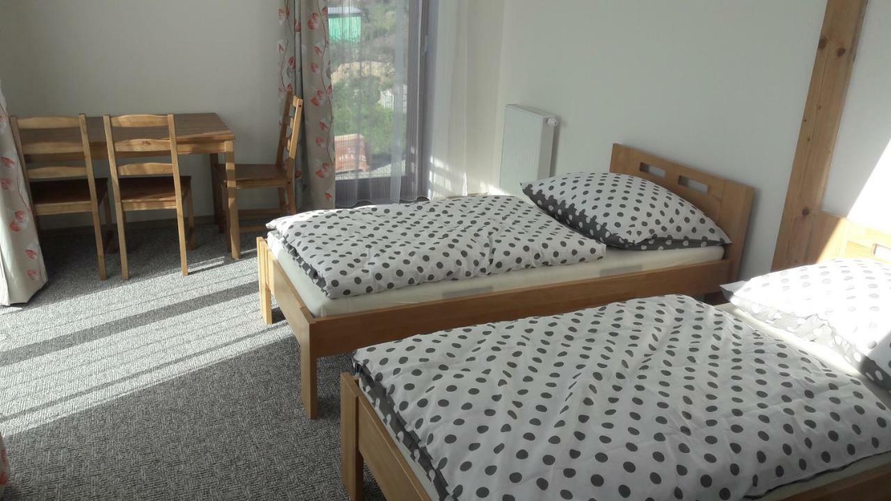 Kasperky 440 Apartment Касперске Хори Екстериор снимка